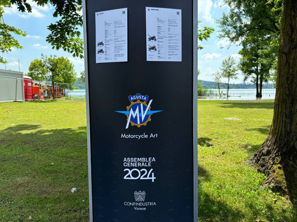 L’incredibile sfilata di moto MVAgusta all’assemblea di Confindustria Varese