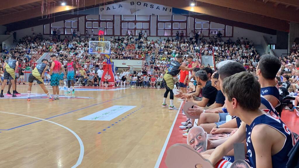 La partita show di Tommaso Marino e Bruno Cerella al Pala Borsani 