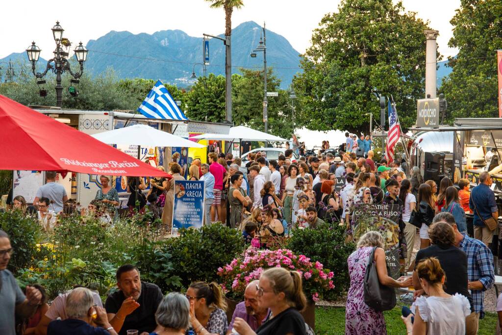 Rolling Truck Street Food a Cannobio