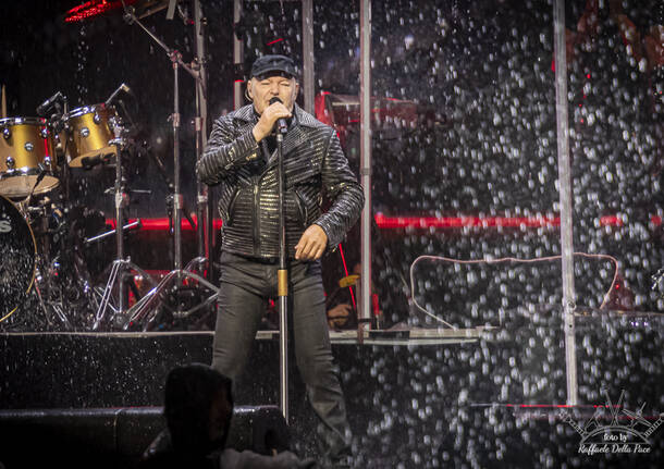 Vasco Rossi in concerto allo stadio di San Siro a Milano