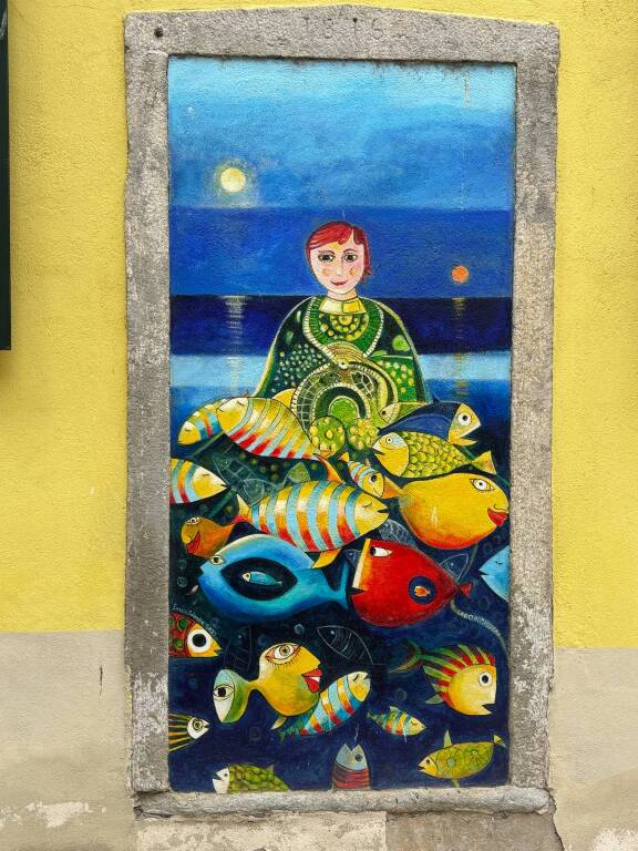 Visitare Cazzago per i murales di Chicco Colombo 