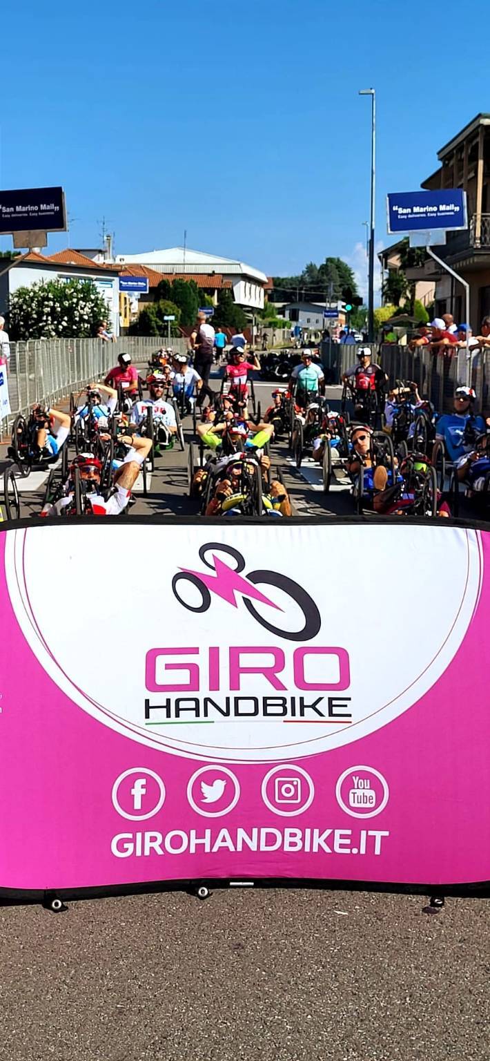 A Dairago la 100° tappa del Giro Handbike 