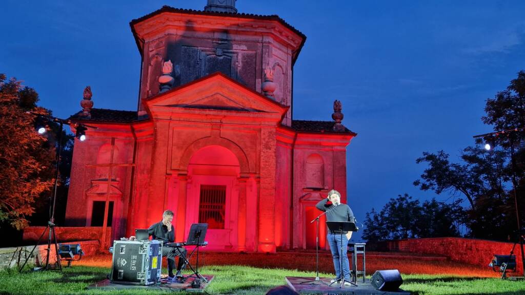 A Tra Sacro e Sacro Monte recita Andrea Chiodi