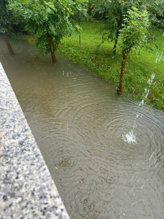 allagamenti folla di malnate