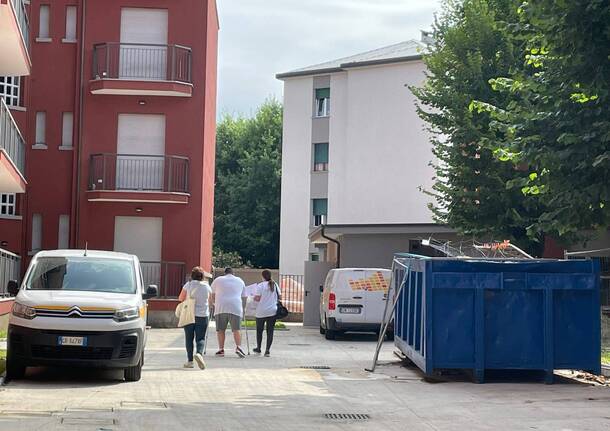 Consegnate le chiavi ai primi inquilini delle case Aler di via Porta a Legnano