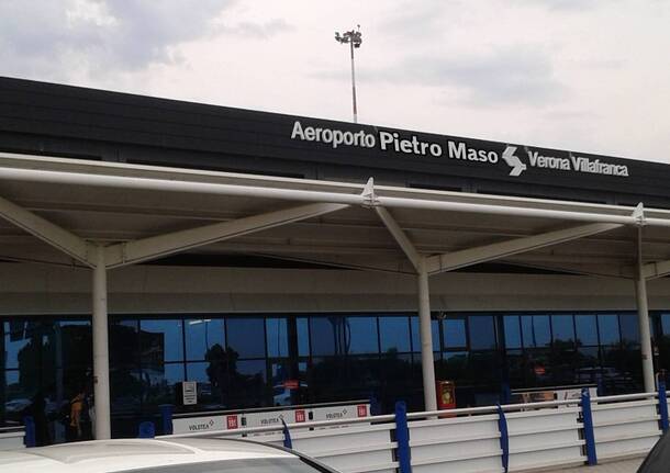 I meme sull’intitolazione di Malpensa a Silvio Berlusconi