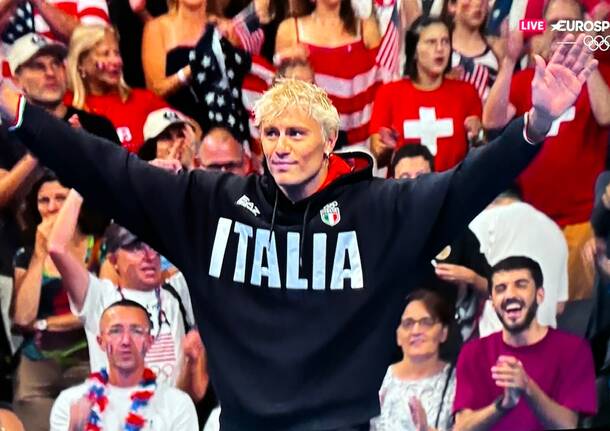 È oro nei 100 rana per Nicolò Martinenghi