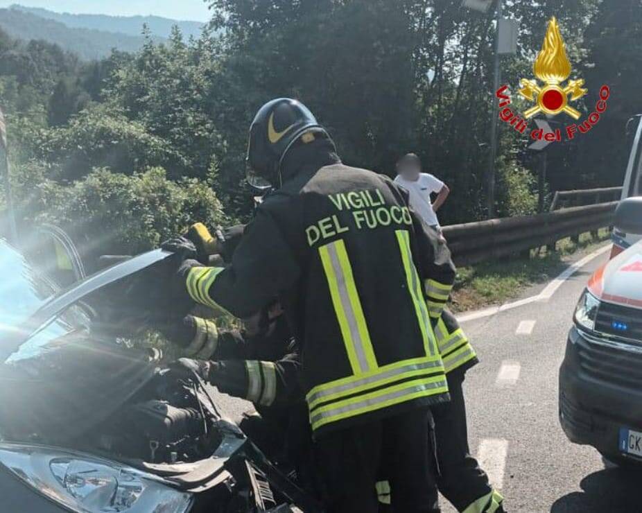 Scontro tra due auto a Rancio Valcuvia