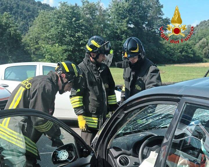 Scontro tra due auto a Rancio Valcuvia