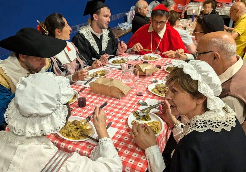 A cena con Renzo e Lucia a Gurone