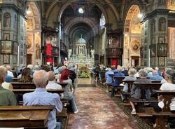 Funerali maestro Nino Azzate