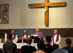 I funerali a san Fermo di Mattia Vitali