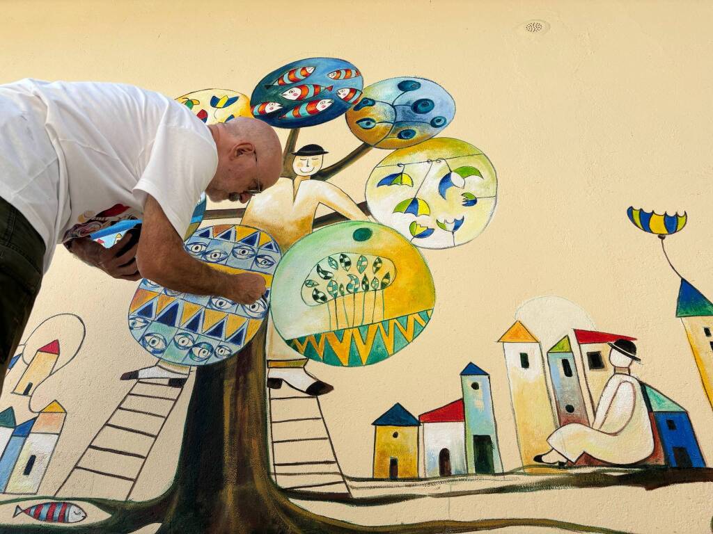 Il nuovo murales di Chicco Colombo a Cazzago Brabbia