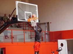 La Pallacanestro Varese suda in allenamento al Campus