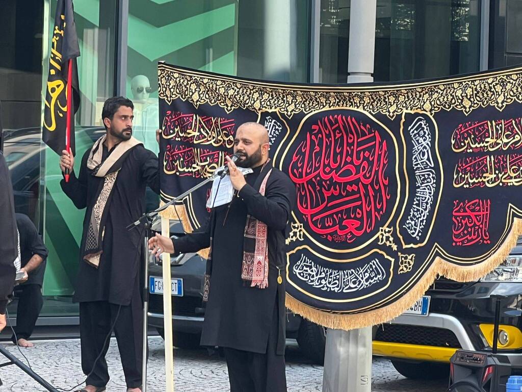 Oltre 400 pakistani sciiti in corteo a Legnano
