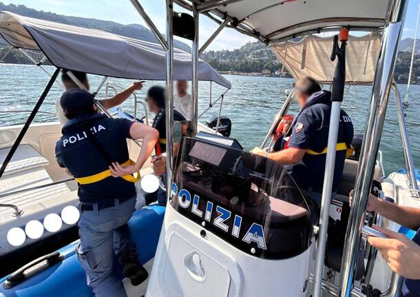 polizia lago di como