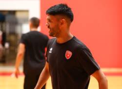 Primo giorno di allenamento per la Pallacanestro Varese agli ordini di coach Herman Mandole
