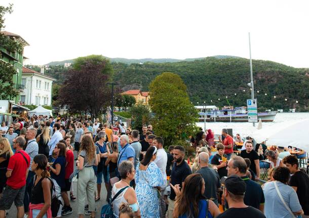 A Porto Ceresio un Ferragosto travolgente con il Rolling Truck Street Food Festival