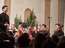 Simon Zhu a musica in Villa