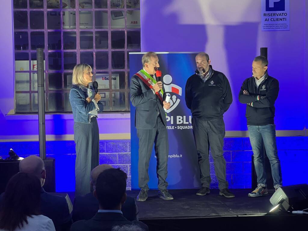 Inaugurazione lampi blu