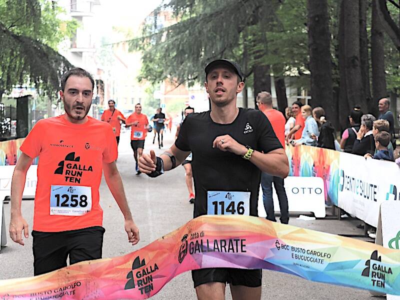 La GallaRun Ten ferma la pioggia e conquista Gallarate