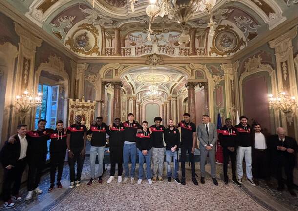 la Pallacanestro Varese si presenta agli sponsor