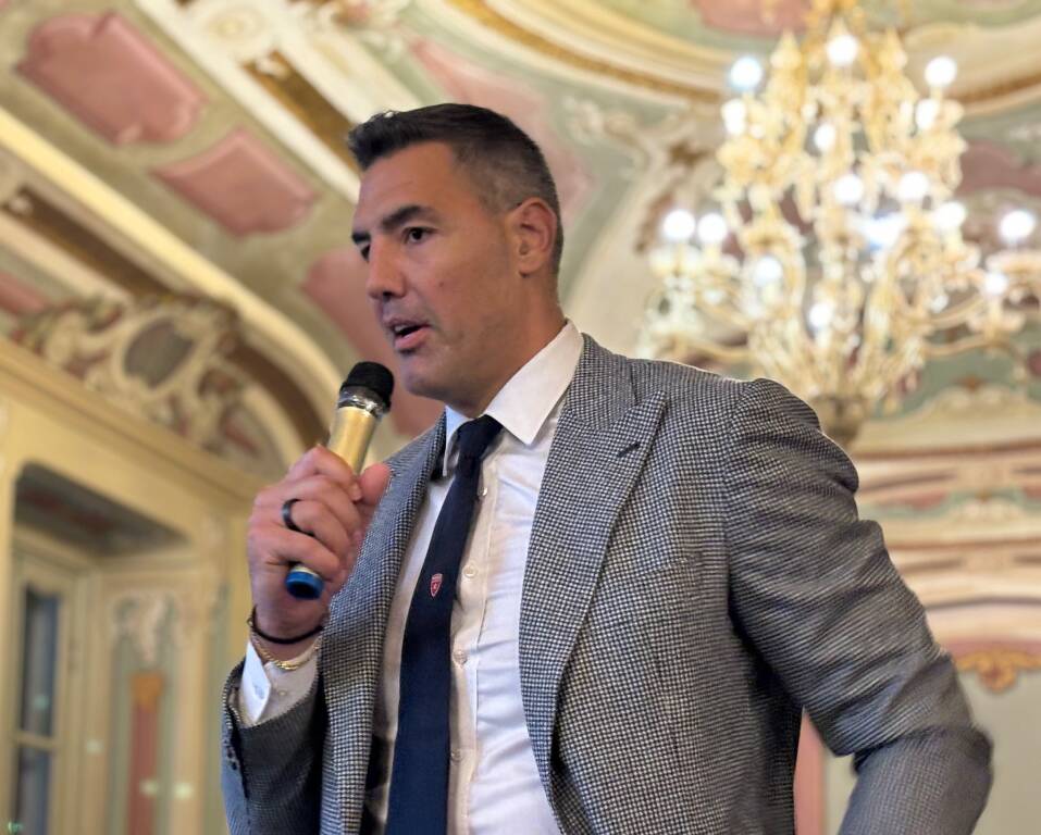 la Pallacanestro Varese si presenta agli sponsor