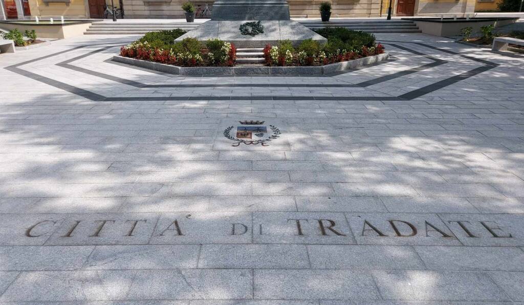 Tradate - Inaugurata la nuova piazza Mazzini