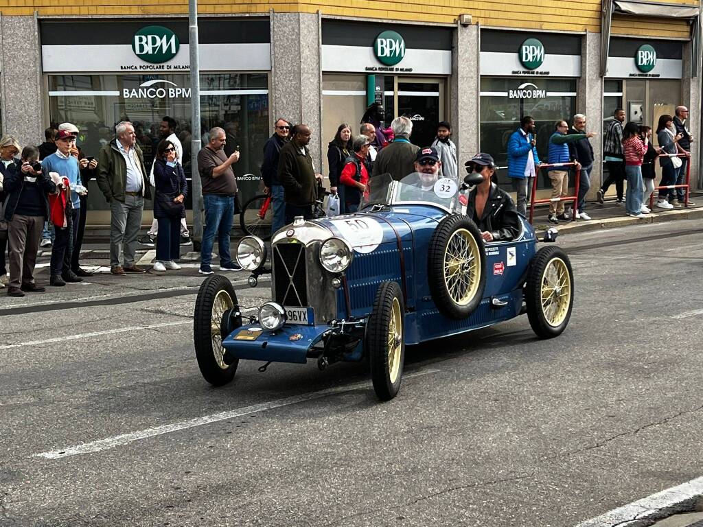 Varese - Moto e auto d'epoca per i 100 anni dell'Autolaghi: la passerella in centro