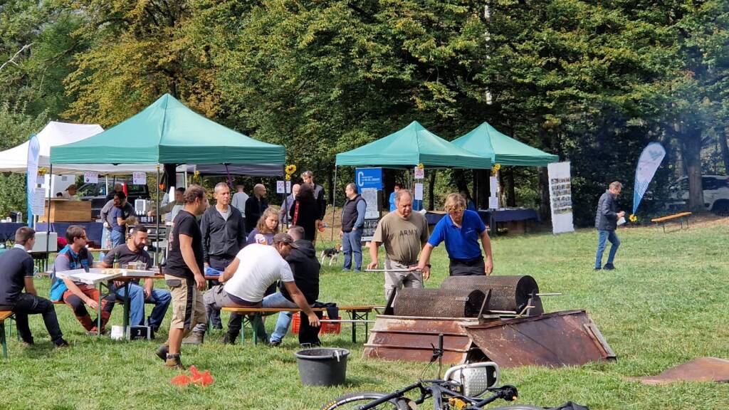 A Luvinate la castagnata degli Amici del Campo dei Fiori
