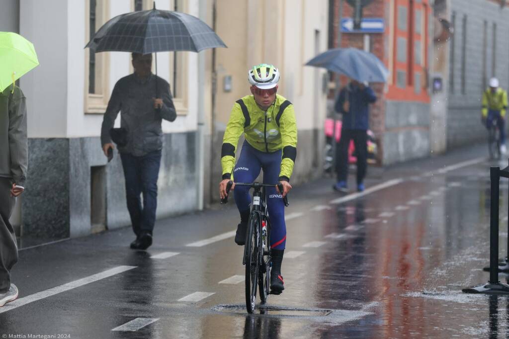 La 103a Tre Valli Varesine al via da Busto Arsizio