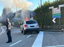 incendio auto vedano olona