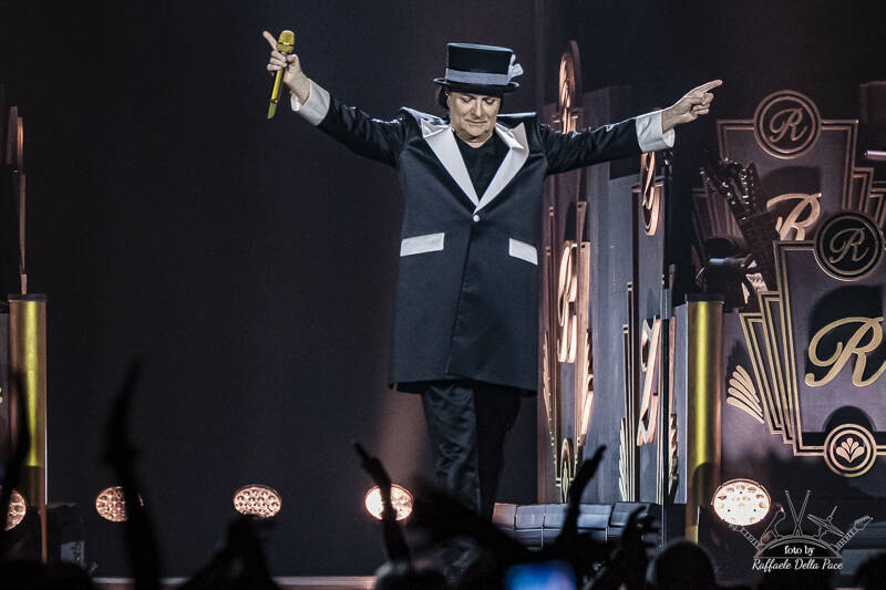 Renato Zero in concerto a Milano 