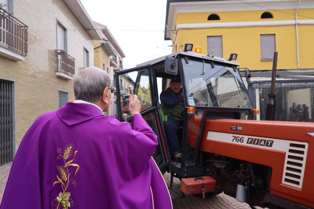 A Lonate Pozzolo la giornata del Ringraziamento degli agricoltori Coldiretti