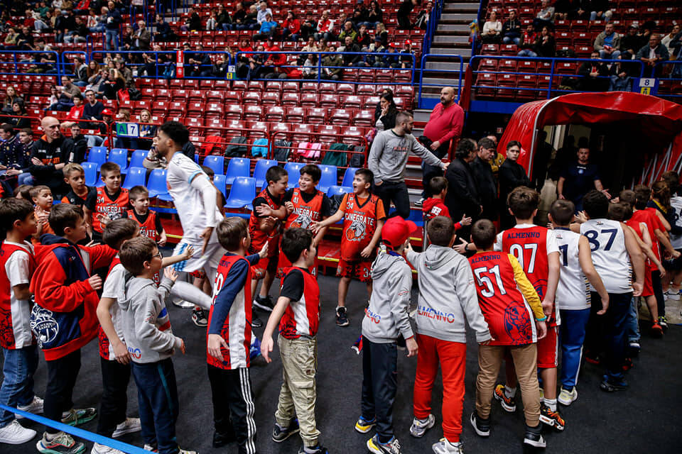 Basket Canegrate  con l’Olimpia Milano