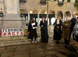 “Sorella, non sarai mai sola”, il collettivo FemVa in piazza contro la violenza sulle donne