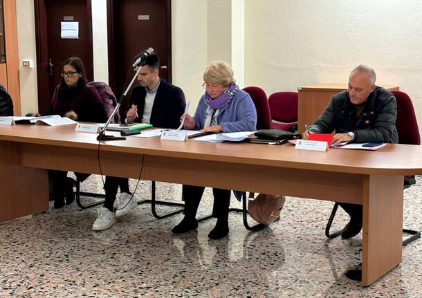 Consiglio comunal Biandronno sindaco Porotti
