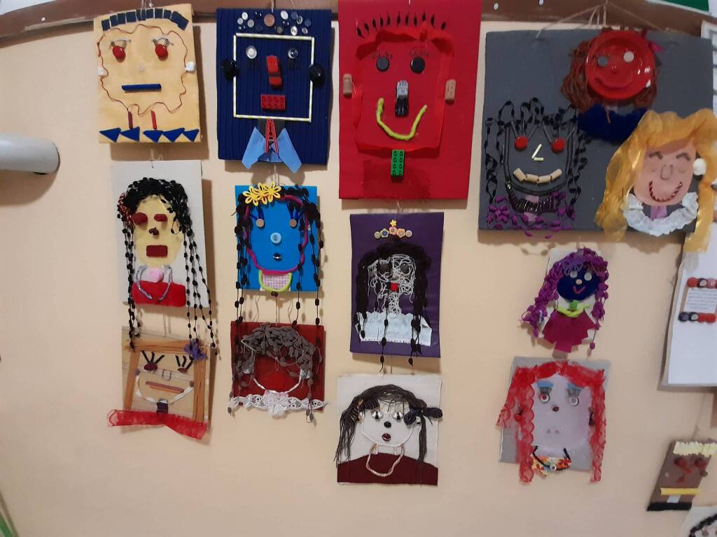 Le opere dei bambini di Vergiate ispirate a Enrico Baj