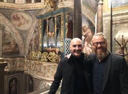 Saronno - Il restauro della cassapanca del Santuario