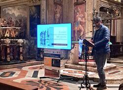 Saronno - Il restauro della cassapanca del Santuario