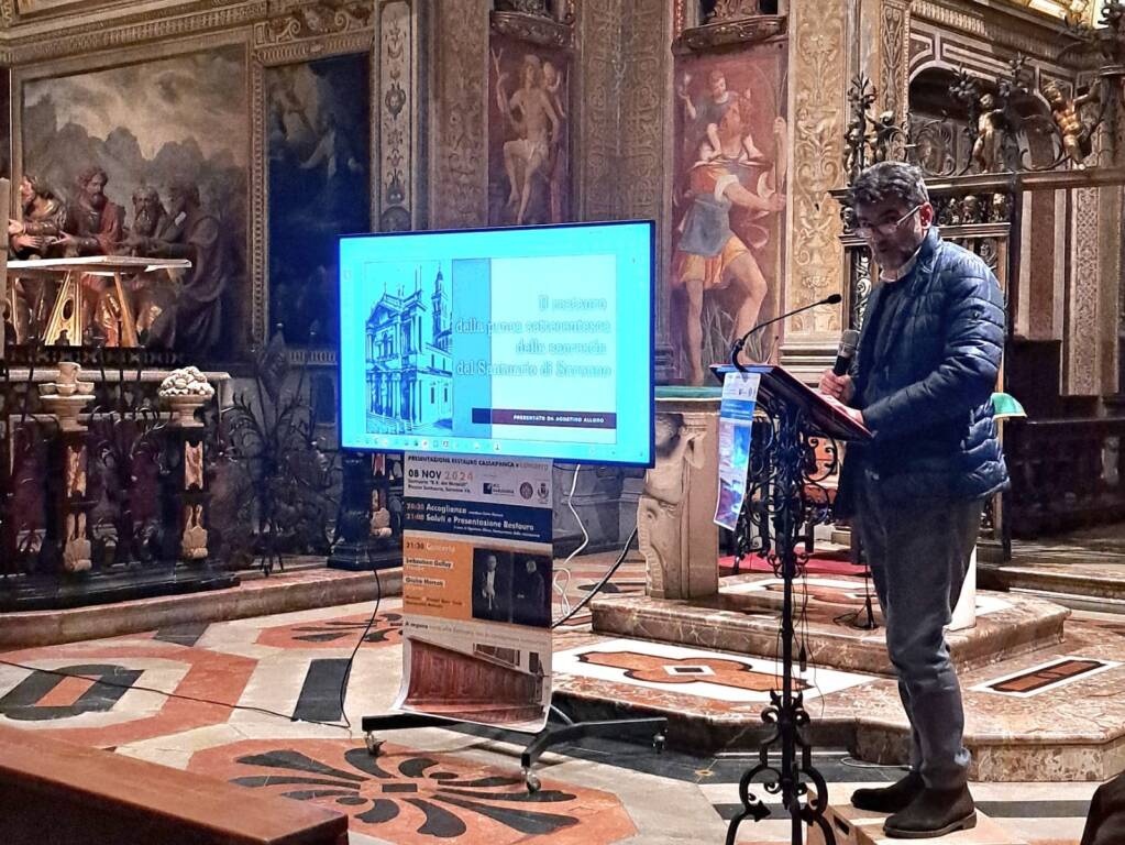 Saronno - Il restauro della cassapanca del Santuario