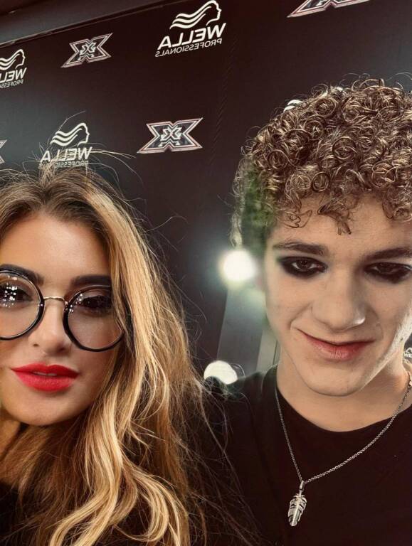 Una parrucchiera di Varese dietro le quinte di X Factor 2024