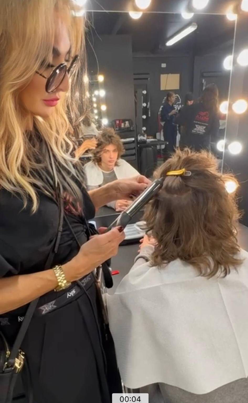 Una parrucchiera di Varese dietro le quinte di X Factor 2024