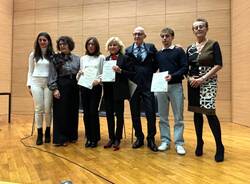 Varese - La civica benemerenza ai cittadini intervenuti per difendere Lavinia Limido
