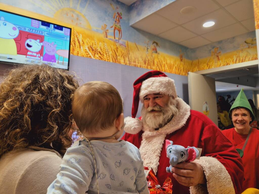 Babbo Natale in pediatria all'Ospedale Del Ponte