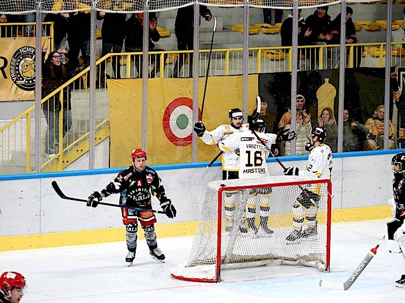 Hockey: Mastini - Valpellice