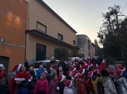 Le voci dei bambini accendono la magia del Natale a Sant’Ambrogio