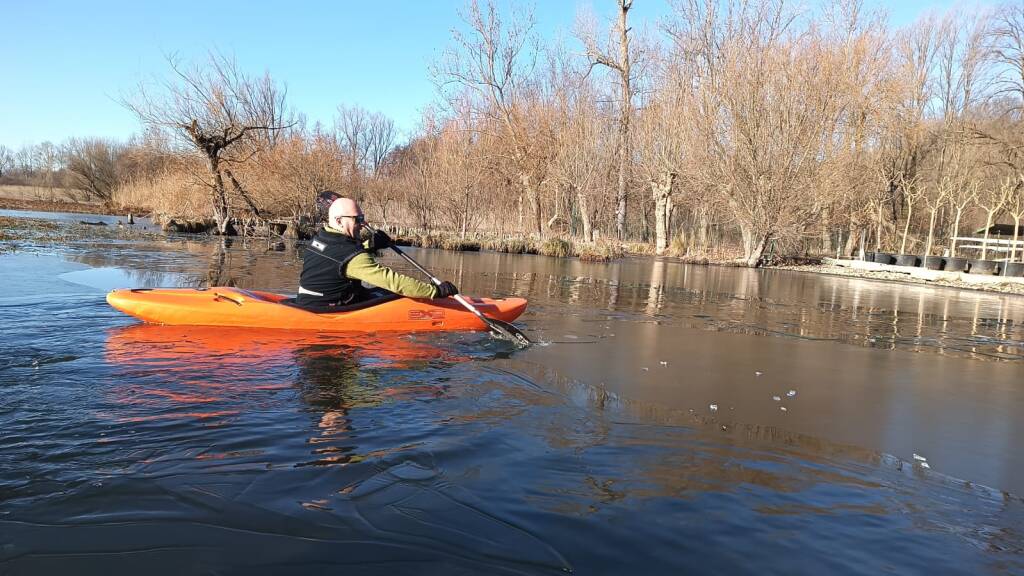 santo stefano 2024 in canoa sul Lago di Varese