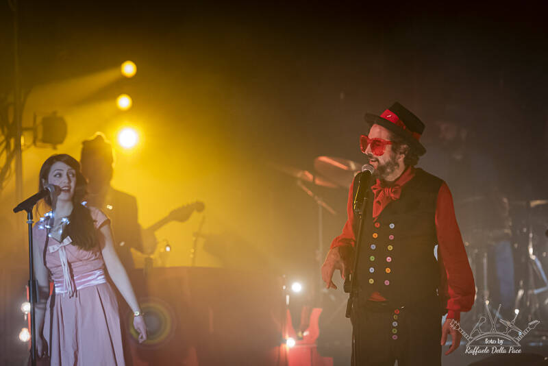 Vinicio Capossela in concerto al Carroponte di Milanoi 