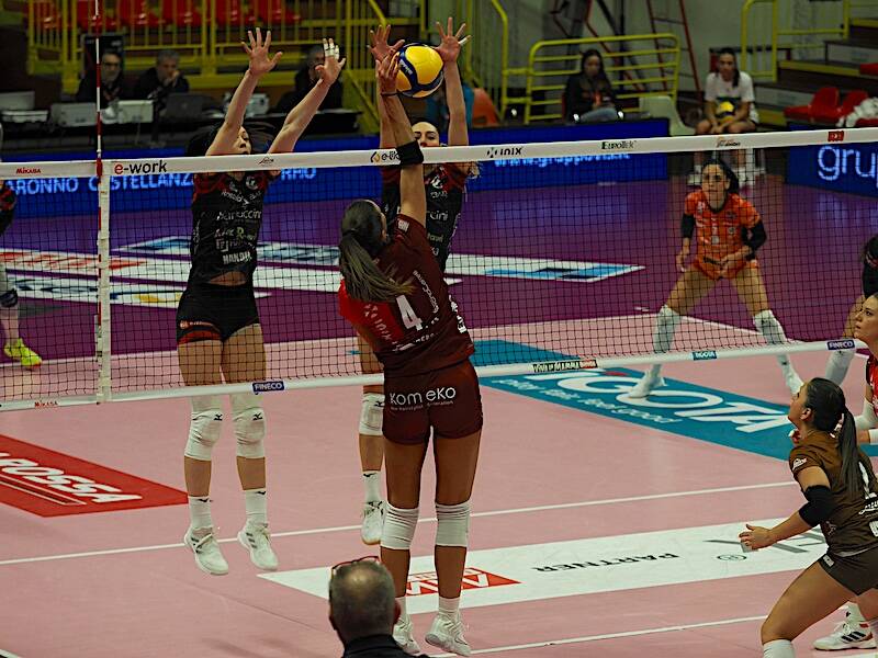 Vittoria della Uyba, battuta Perugia